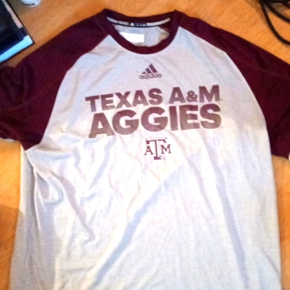 Aggies addias shirt
